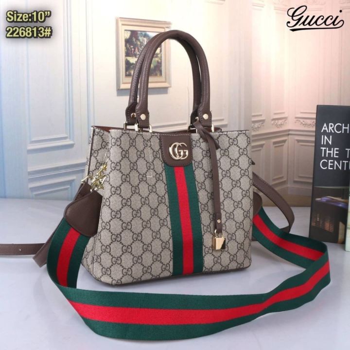 gucci-ophidia-กระเป๋าสะพายแฟชั่น-gg-ขนาด-10-นิ้ว-กระเป๋าสะพาย-แฟชั่นผู้หญิงกระเป๋าระดับไฮเอนด์กระเป๋าแบรนด์หรู