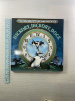 HICKORY, DICKORY, DOCK ROBIN MULLER SUZANNE DURANCEAU by Robin Muller Hardback book หนังสือนิทานปกแข็งภาษาอังกฤษสำหรับเด็ก (มือสอง) สันปกมีรอยเล็กน้อย