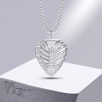 ◐♞▣ Vnox Cool Guitar Pick Necklace for Men Women Boys Gift Jewelry Can be Opened Metal Guitar Picks Pendant Collar