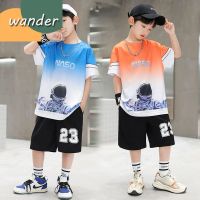 WANDER ชุดเด็กผู้ชาย เสื้อผ้าเด็กผช แฟชั่นการออกแบบตัวอักษรสีตัดกัน ชุดกีฬาเด็กโตแขนสั้นระบายอากาศหลวม23714