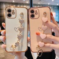 【16- digits】 Electroplated หัวใจรักข้อมือโซ่กรณีโทรศัพท์สำหรับ iPhone 12 11 Pro Max 12มินิ XR XS Max X 7 8บวก SE 2020ปกสีทึบ