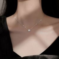 [COD] Four-leaf clover necklace summer 2021 new simple female clavicle chain light luxury niche high-end sense