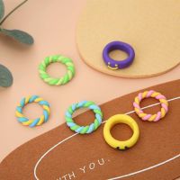 JIANGUOGUO แหวนดินแหวนนิ้วเครื่องประดับแฟชั่นหลากสีสำหรับผู้หญิงของขวัญสไตล์โบฮีเมียนลายทางเรขาคณิตทันสมัย
