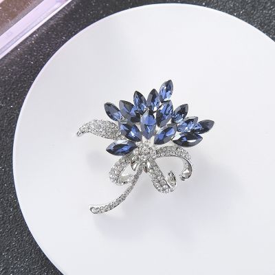 Broches Bisuteria Crystal Lady Brooch Rhinestone Corsage Suit Pins Wholesale Gift Femme