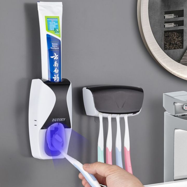 Bạn đang tìm kiếm một dispenser kem đánh răng tự động gắn tường để sử dụng cho gia đình của mình? Hãy truy cập hình ảnh liên quan để tìm hiểu thêm về sản phẩm này. Với tính năng tự động và thiết kế thông minh, sản phẩm này sẽ giúp bạn tiết kiệm thời gian và nâng cao trải nghiệm đánh răng của gia đình mình.