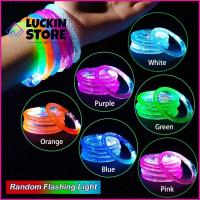 TREND 57SHOP 10pcs เรืองแสงในที่มืด กำไลข้อมือ LED เรืองแสงได้ยาวนาน กระพริบกระพริบได้ กำไลข้อมือเรืองแสง อุปกรณ์ปาร์ตี้ปาร์ตี้ วันเกิดแต่งงานวันเกิด กำไลแท่งเรืองแสง เด็กๆเด็กๆ