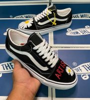 รองเท้า Vans Old Skool Classic จำหน่วยสินค้านำเข้า (NK Sneaker Shops) Sale50%  สินค้าถ่ายจากของจริงอยู่ในช่วงจัดโปรโมชั่นลดกระหน่ำอยู่ตอนนี้แถมฟรีดันทรง