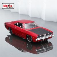 Maisto 1:24 1969 DODGE R /T โลหะผสม Diecasts แบบจำลองรถแข่งของเล่นโลหะจำลองรถสปอร์ตของขวัญวันเกิดเด็กเก็บสะสม