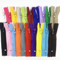 50pcs 4Inch (10cm) Zippers Sewing Nylon Coil Colorful Zippers Bulk for Sewing Crafts 20 Colors Door Hardware Locks Fabric Material