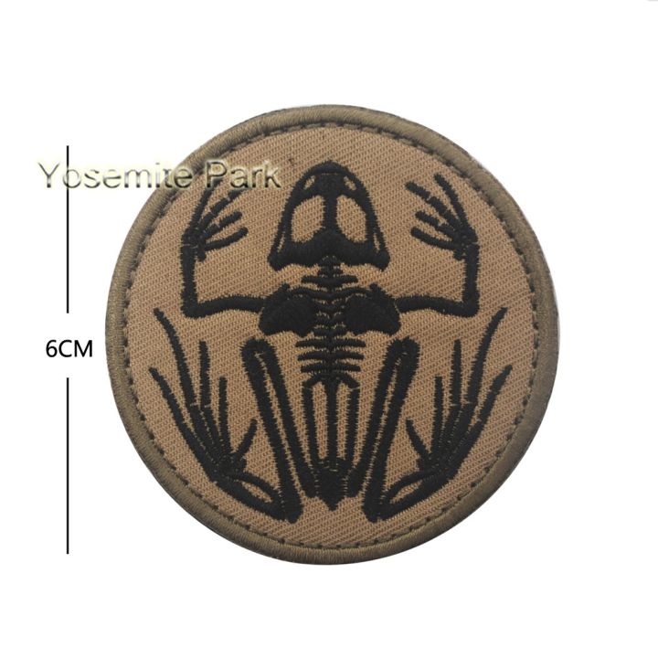 yf-111-us-navy-seals-team-frog-bones-patches-tactical-military-patch-special-forces-armband-biker-badge-coat-jackets