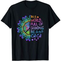 เสื้อยืดผ้าฝ้าย พิมพ์ลาย In A World Full Of Grandmas Be A Gigi Hippie สไตล์วินเทจ สําหรับผู้ชาย 2022  B7H2