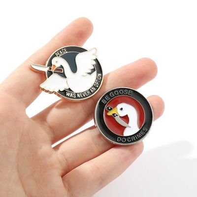 【CC】 Cartoon goose brooch with knife black pin decoration wholesale bag badge