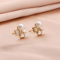 [COD] Batu lucky love mother-of-pearl earrings pearl female niche elegant shell silver needles