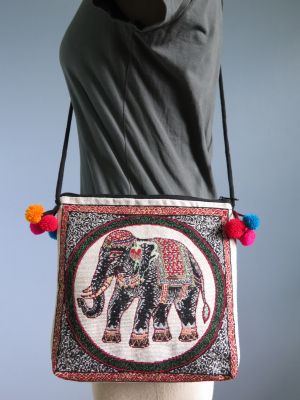 กระเป๋าสะพายข้าง ช้าง กระเป๋าผ้าพื้นเมือง กระเป๋าใบเล็ก ใส่มือถือได้ กระเป๋าสะพายcrossbody กระเป๋าทำมือ กระเป๋า handmade