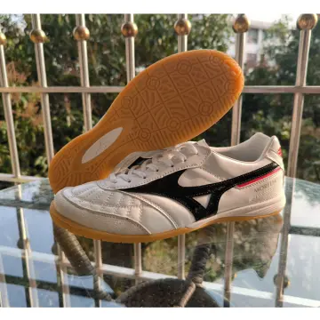 Kasut futsal cheap mizuno