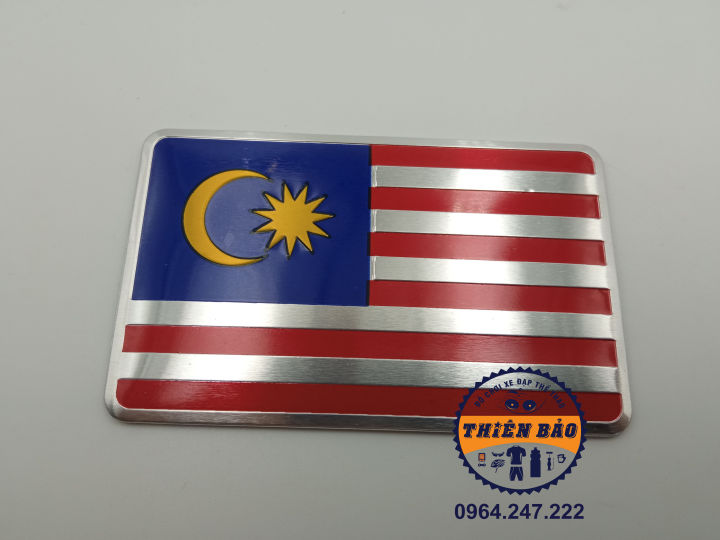 Tem nhôm hình cờ Malaysia là một phụ kiện tuyệt vời cho chiếc xe của bạn. Với chất liệu bền chắc, độ bóng cao và mẫu mã đa dạng, tem nhôm hình cờ đảm bảo sẽ làm cho chiếc xe của bạn nổi bật giữa đám đông trên đường phố.