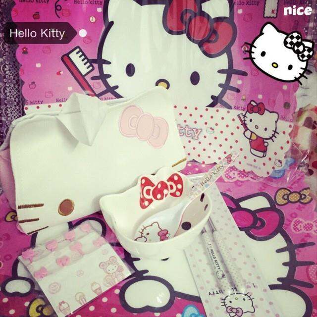 a-shack-cute-hello-kitty-leather-tissue-case-cover-paper-towel-storage-box-home-living