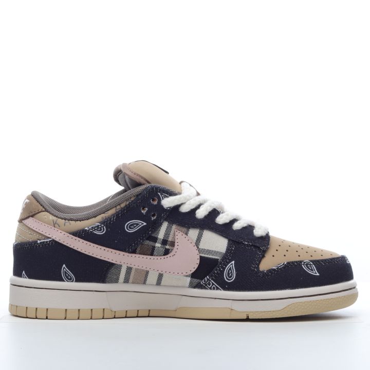 travis scott sb dunk retail price