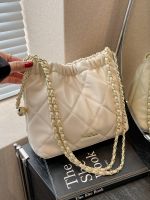 LASGO Spring and summer new small bag women 2023 fashion diamond bucket bag ins texture commuter chain armpit Messenger bag