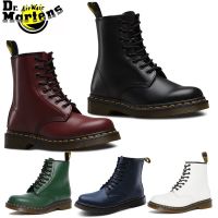 DR.MARTENS ดร. นิวอิงแลนด์ รองเท้าบูทมาร์ติน หนังวัวแท้ ข้อสูง สไตล์คลาสสิก สําหรับผู้ชาย และผู้หญิง ใช้งานกลางแจ้ง