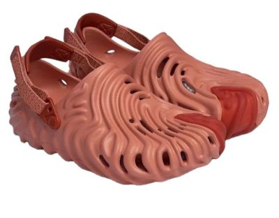 รองเท้าหัวโต Salehe Bembury’s Crocs Pollex Cloge รองเท้าแตะผู้ชาย รุ่นใหม่ล่าสุด รองเท้าหัวโต รองเท้ารัดส้น รองเท้าแตะผู้ชาย รองเท้าครอส์