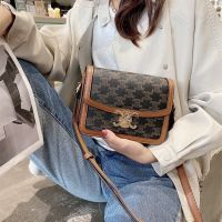 【Hot Sale】 Ins style de Triomphe womens bag 2023 new high-end messenger light luxury stitching shoulder printed