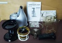 เครื่องสกัดเย็น เครื่องแยกกาก  Hurom Slow Juicer HU-300  มือสอง ไฟ 100V. / 150 watt