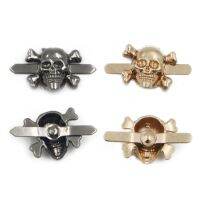 50ชิ้น15*13มิลลิเมตรผสม2สีกะโหลก Rivets Nailheads คลิปเลือกพังก์ร็อก DIY กระดุมแหลม