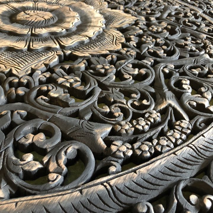 งานไม้แกะสลัก-ไม้สักฉลุ-ขนาด-120-x-120-ซม-งานฝีมือคนไทย-ทำสีดำด้าน-ขัดลาย-ฝ้าเพดานไม้สัก-วอลเปเปอร์ไม้สัก-บัวพื้นไม้สัก-ceiling-teak-wood-carved-wallpaper