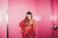 โปสเตอร์ Ariana Grande อารีอานา กรานเด Poster รูปภาพขนาดใหญ่ ตกแต่งผนัง ของแต่งบ้าน ของแต่งห้อง โปสเตอร์ติดผนัง ของสะสม โปสเตอร์ติดห้อง 77poster