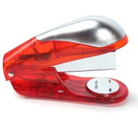 【YF】 Stapler Shaped Tricky Electric Fools Day Spoof Prank for Woman Man (Random Color)