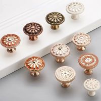 Retro Red Bronze Kitchen Cabinet Knobs Cupboard Door Zinc Alloy Handles Vintage Wardrobe Furniture Handle Desk Drawer Pulls Door Hardware Locks