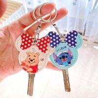 HOT★Disney Stitch Winnie Pooh ที่ใส่กุญแจหนัง PU ขนาดใหญ่ Key กระเป๋าแม่บ้าน Key Access Entrance การ์ดป้องกันผู้ถือ