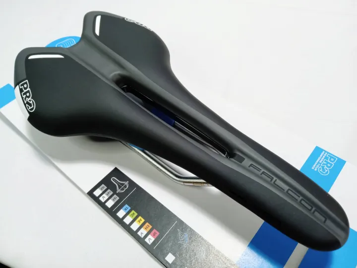 Selle PRO TURNIX 142mm Rails Crmo Noir