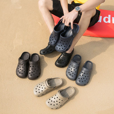 New style2023 รองเท้าผู้ชายมีรูสำหรับฤดูร้อนรองเท้าชายหาดเบาะลมกลางแจ้งรองเท้าแตะไซส์ใหญ่หัวปิดรองเท้าแตะสองใส่ได้