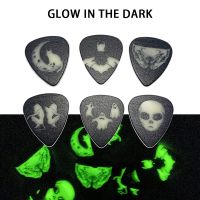 60pcs 0.71mm Guitar Picks Luminous Celluloid Plectrum Multiple Patterns Acoustic Electric Ukulele Guitar Mediator Accessories