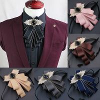 Bow Tie Collar Black Rhinestone Mens Wedding Groomsman Luxury British Boy Business Suits Flower Dress Shirt Bowtie Butterfly Nails Screws Fasteners