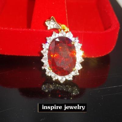 INSPIRE JEWELRY จี้พลอยโกเมนสีส้มล้อมเพชรเพชรสวิส รูปไข่ size 1.3x2cm.งาน Design เกรดพรีเมี่ยม ตัวเรือนหุ้มทองแท้24K สวยหรู งานสวยมาก