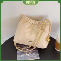 PPQQ หนังพียู กระเป๋าทรงถัง จีบลายสก๊อต จุได้มาก กระเป๋า Crossbody แฟชั่นสำหรับผู้หญิง สีทึบทึบ กระเป๋าถือทรงโท้ท ผู้หญิงผู้หญิงผู้หญิง