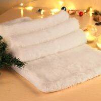 Brand New Warm Christmas Table Runner Snowy White Faux Fur Short Plush Festive Decorations White 38x183cm