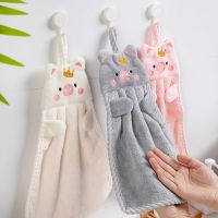 1Pcs Soft Korean Style Hand Towel Cartoon Pig Embroidery Handkerchief Absorbent Household Wall Mounted Kitchen Bathroom Supplies Knitting  Crochet