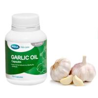 สารสกัดกระเทียม GARLIC OIL ยี่ห้อ Mega We Care บรรจุ 100 แคปซูล กระเทียม กระเทียมสกัด