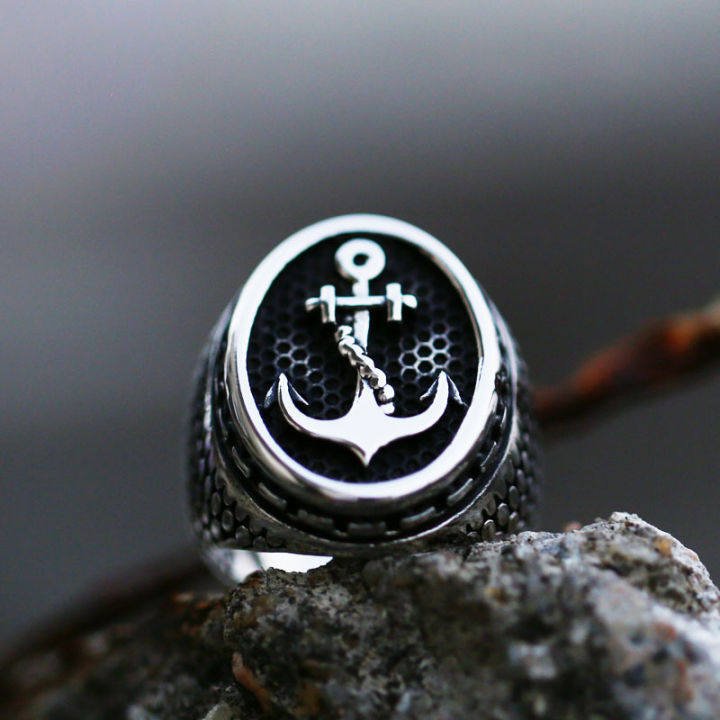แหวนเหล็กกล้าไร้สนิมสไตล์วินเทจทหารเหล็กรูปสมอลายจุดแหวนของเหล็กไททาเนียมสุภาพบุรุษ