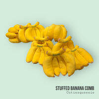 ตุ๊กตากล้วยหวี ไซส์ M  Banana Comb Stuffed Toy