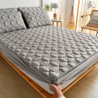 Quilted mattress cover one-piece urine-proof waterproof bedspread sheet non-slip fixed mattress protector all-inclusive