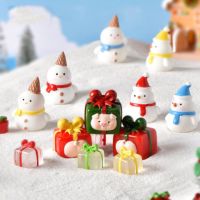 Micro landscape modern resin craft new Christmas series snowscape decorations Christmas pig cone snowman gift box