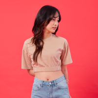 Billings by Khaki Bros. เสื้อยืดคอกลม ทรง Loose Crop fit BL23K005