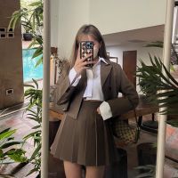 KINDARARE - Kym Crop Blazer X Kelly Crop Shirt (พร้อมส่งขายแยกชิ้น)