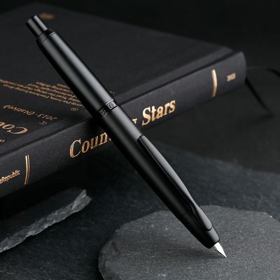 MAJOHN ย้อนยุคหนังด้าน A1สีดำปากกาหมึกซึมหดได้0.4มม. หมึก Extra Fine Nib แบบกดปากกาสำหรับการเขียนเครื่องเขียน