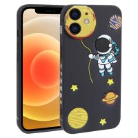 สำหรับเคสโทรศัพท์ iPhone 12 Hug Moon Astronaut TPU (สีดำ)(A Plus Mall)